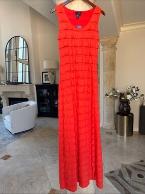 Max Edition Sleeveless Ruffled Maxi Dress in Bright Red